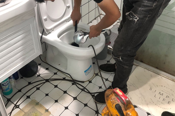 镇赉马桶堵塞自己疏通还是找师傅?专业上门服务让你省时更省心